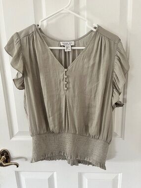 Rachel Zoe short sleeved top